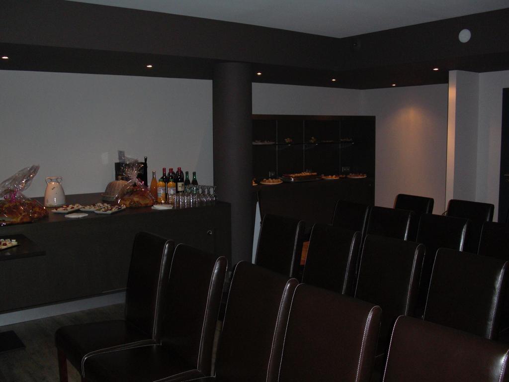 Hotel Bar Le Globe Saint-Die-des-Vosges Exterior foto
